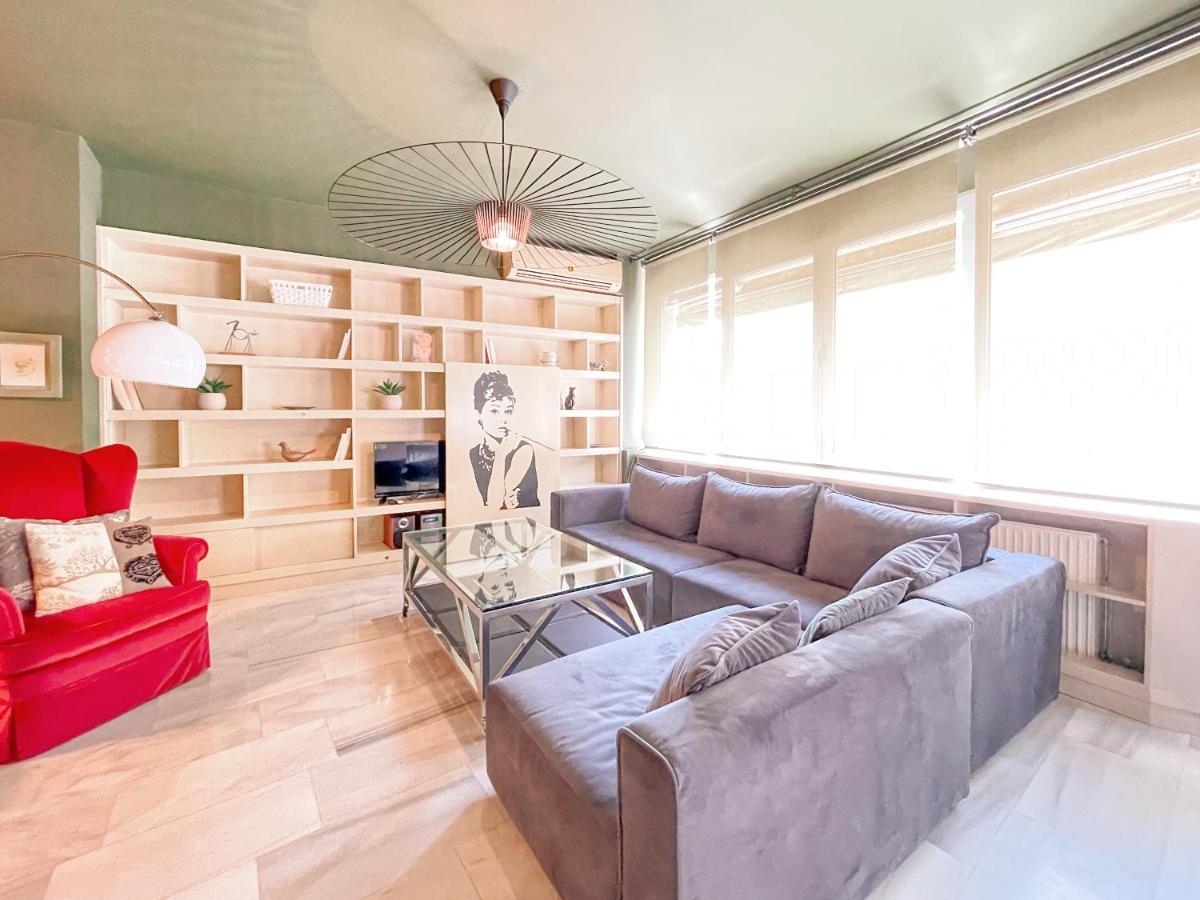 Loft 1 Bedroom Apartment In The Heart Of Athena Bagian luar foto